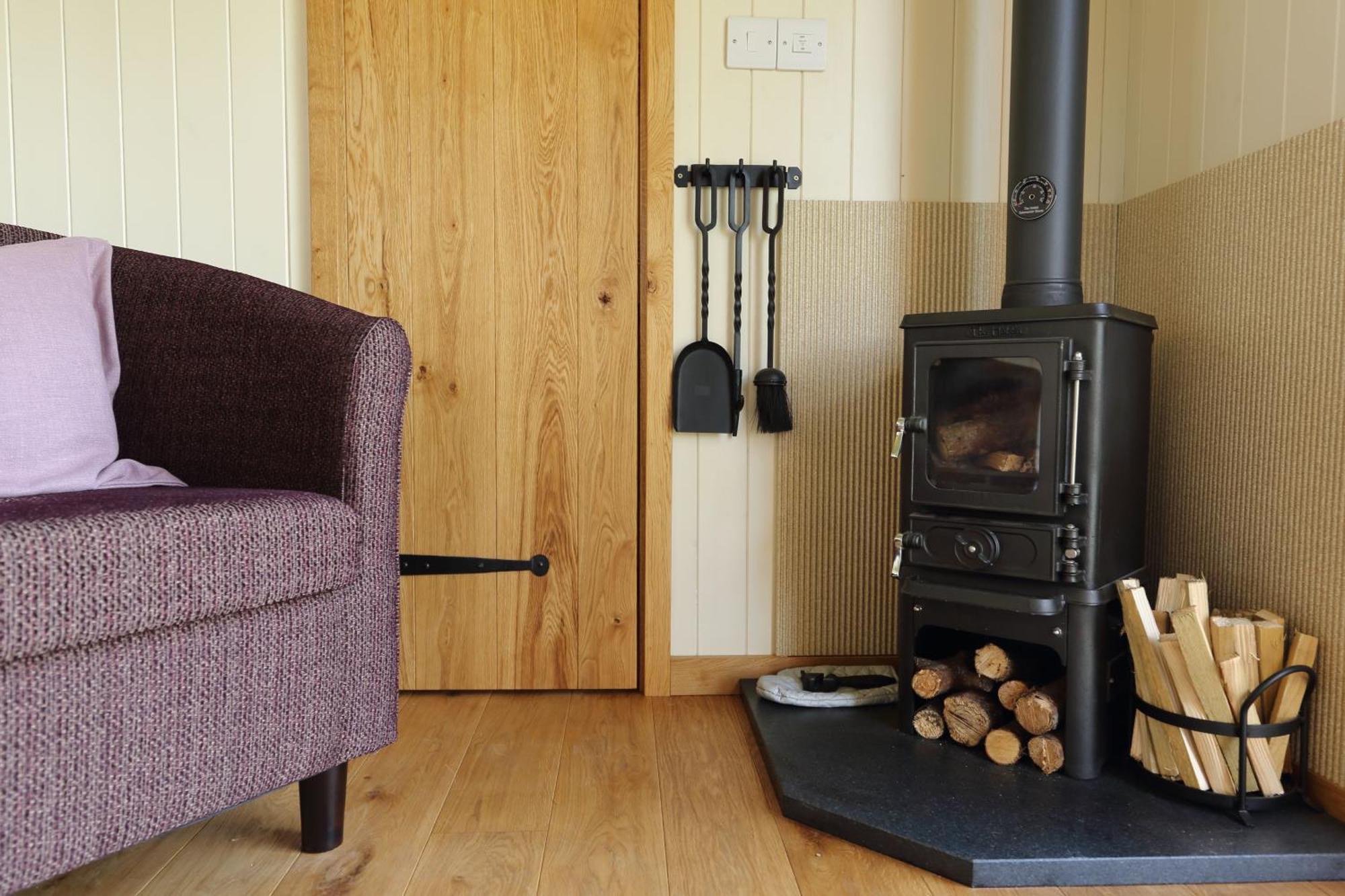 Upper Gelli Luxury Holiday Lodge, Converted Dairy & Cosy Shepherds Huts 웰시풀 외부 사진